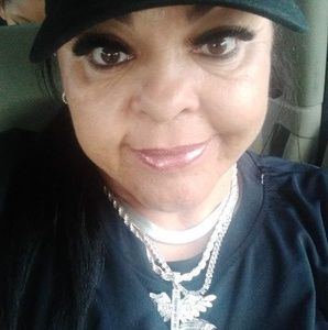 Meet your Posher, Cathy